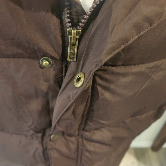 St Johns Bay NWT Brown Puffer Jacket. EXCELLENT CONDITION! Size L - Picture 3 of 12